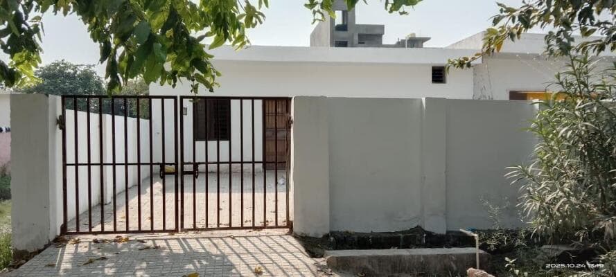 Plot for Sale in Sector 55, Noida